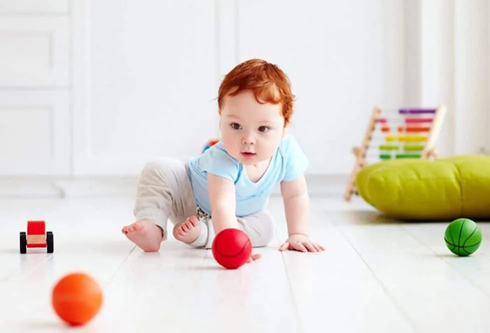 بازی‌های مفید برای رشد مغز نوزاد از 9 تا 12 ماهگی | ویکی هوش
